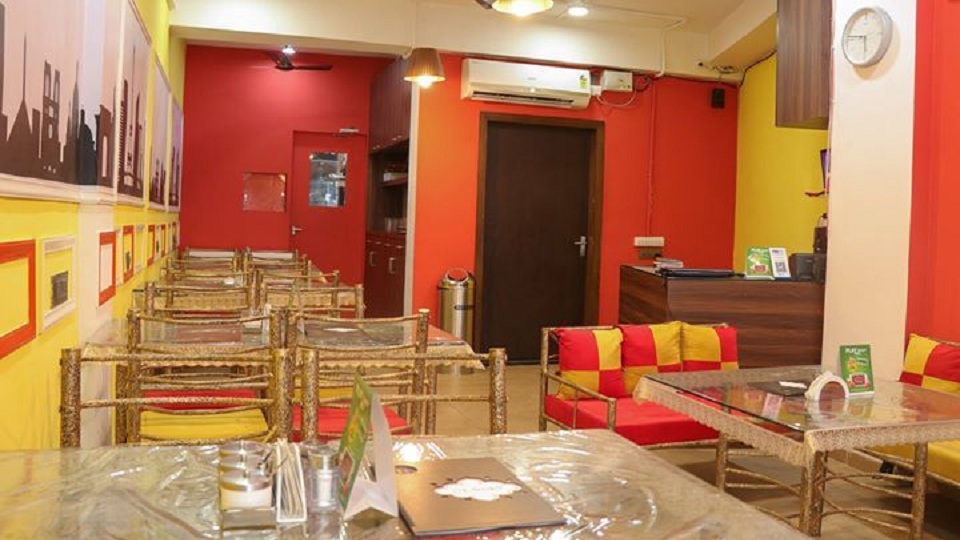 Hitchky Restaurant New Palasiya Indore